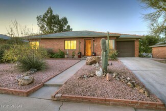 4926 E 12th St, Tucson, AZ 85711