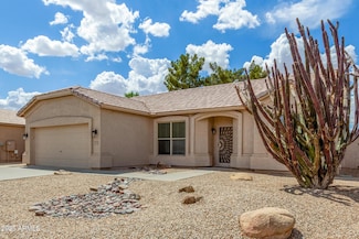 6372 S Callaway Dr, Chandler, AZ 85249