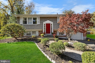 230 Hendrickson Dr, Princeton Junction, NJ 08550