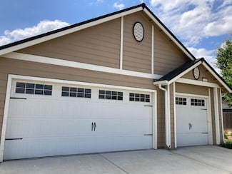 6601 E Saginaw Way, Fresno, CA 93727