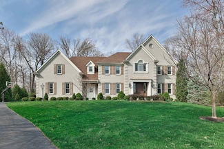 7740 Hartford Hill Ln, Montgomery, OH 45242