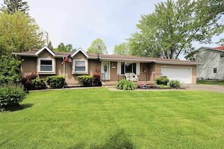 1029 N Linden Rd, Flint, MI 48532