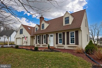 208 Queens Gate Rd, Lititz, PA 17543