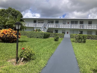 71 Cambridge D, West Palm Beach, FL 33417