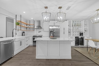 609 Blackberry Dr, Austin, TX 78745