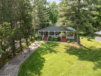 1145 Hillandale Rd, Sanders, KY 41083