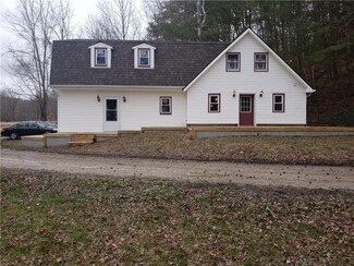 10250 W Rockwell Ln, Gosport, IN 47433