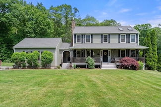 19 Bellstone Dr, Bellingham, MA 02019