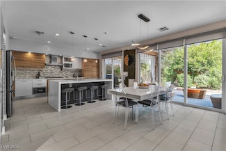 556 Caribbean Palm Dr, Las Vegas, NV 89138