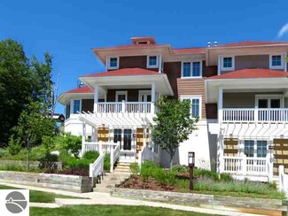 12201 Mountain Top Cir Unit 718, Thompsonville, MI 49683