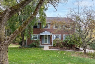 304 Alamo Dr, Pittsburgh, PA 15241