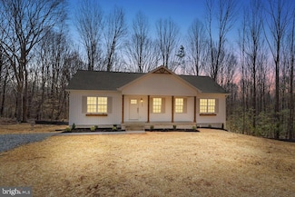 5943 Stubbs Bridge Rd, Mineral, VA 23117