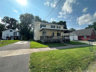 8819 Horton St, Weedsport, NY 13166
