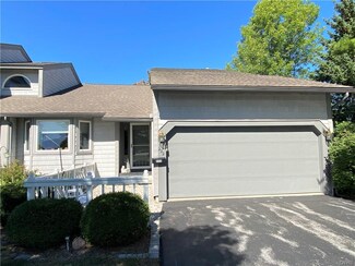 222 Summerhaven Dr S, East Syracuse, NY 13057