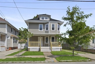 33 Marion Ave N, Providence, RI 02905