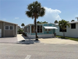 438 Nettles Blvd, Jensen Beach, FL 34957