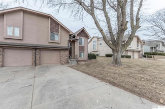 3374 S 133rd St, Omaha, NE 68144