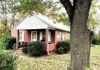 309 Del Ray Cir, Lynchburg, VA 24502
