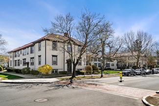 100 Main St Unit J, Andover, MA 01810