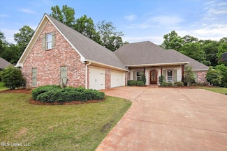 906 Poplar Dr, Brandon, MS 39042