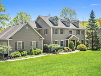 335 Sullivan Dr, Sayre, PA 18840