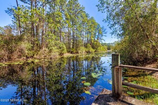 104 Osborne St, Interlachen, FL 32148