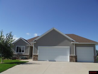 105 Cheetah Ct, Mankato, MN 56001