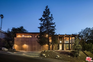 11558 Duque Dr, Studio City, CA 91604