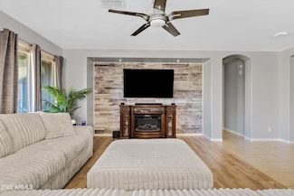 78 W White Oak Ave, San Tan Valley, AZ 85140