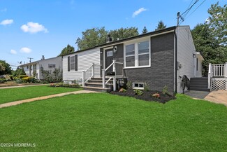 77 Helen Ave, Freehold, NJ 07728