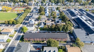 146 Willow St Unit 5, Waltham, MA 02453