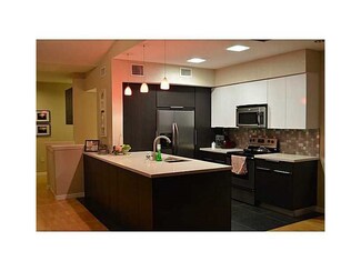 2581 Centergate Dr Unit 202, Miramar, FL 33025