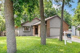 168 Hickory Ct, Oregon, WI 53575
