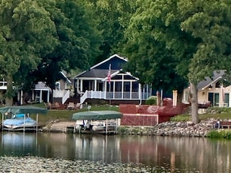 273 Easy St, Somonauk, IL 60552