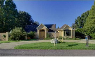 313 Steiner Rd, Lafayette, LA 70508
