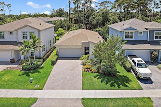 6825 Pointe of Woods Dr, West Palm Beach, FL 33413