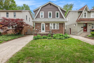 223 N Edison Ave, Royal Oak, MI 48067