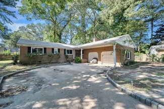 440 Redbrick Dr, Chesapeake, VA 23325
