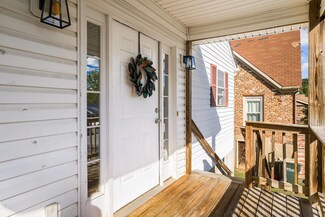 426 Peach St, Staunton, VA 24401