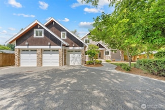 11028 E Riverside Dr, Bothell, WA 98011