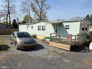 124 N Cherry St, Frackville, PA 17931