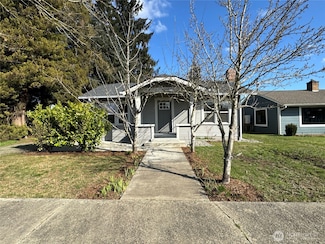 1026 J St, Centralia, WA 98531