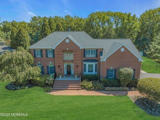 6 Donna Ct, Ocean, NJ 07712