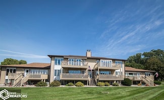 3714 N Shore Dr Unit Blvd D, Unit 201A, Clear Lake, IA 50428
