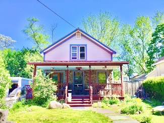 9 Buena Vista Ave, Wallkill, NY 12589
