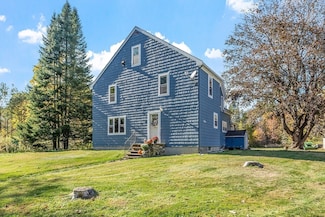 63 Gardner Rd, Hubbardston, MA 01452