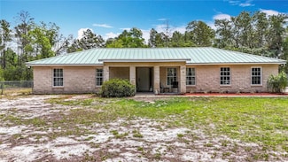 505 Fisher Rd, Ocklawaha, FL 32179