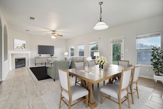 653 Dark Horse Ln, Buda, TX 78610
