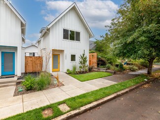 2293 N Humboldt St, Portland, OR 97217