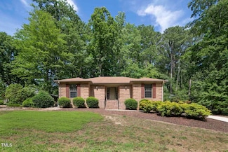 136 Sycamore St, Cary, NC 27513